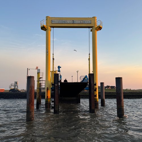 Fähranleger am Abend Hooge